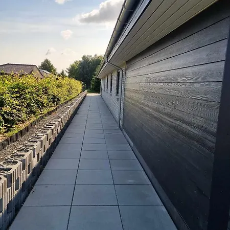 New Apartment, Only 4 Km From The Highway *