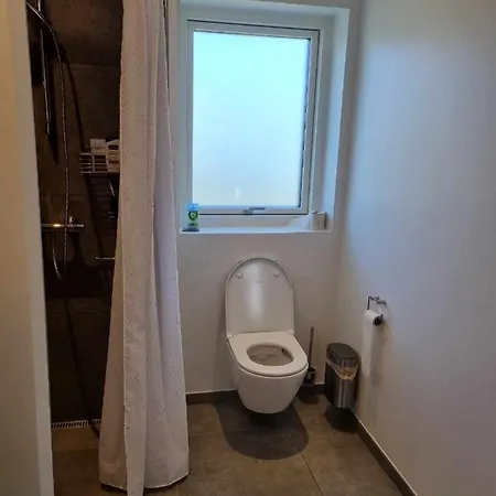 아파트 New Apartment, Only 4 Km From The Highway 호르센스
